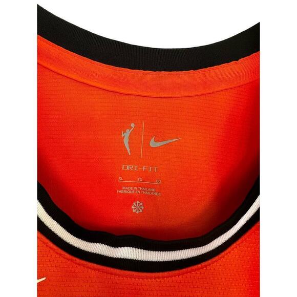 Team 13 Courtside
Nike Dri-FIT WNBA Tank size XL MEN - Picture 10 of 13